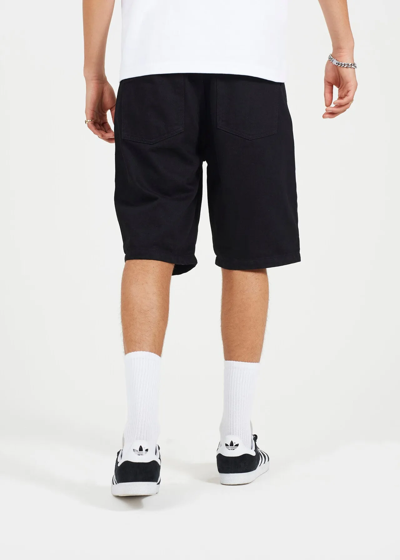 BLACK WASH REGULAR FIT TURN UP HEM DENIM SHORTS