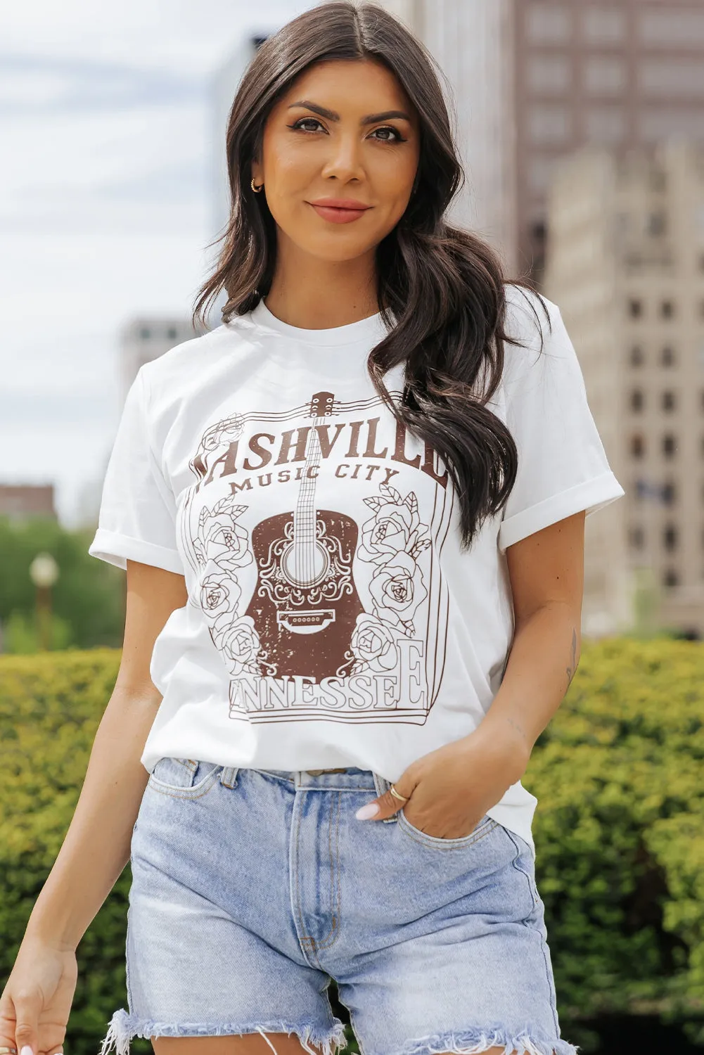 NASHVILLE MUSIC CITY Graphic Crew Neck Tee