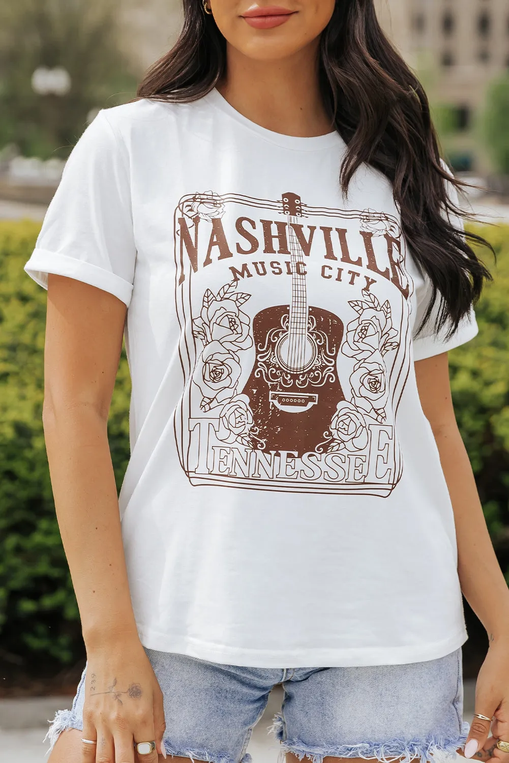 NASHVILLE MUSIC CITY Graphic Crew Neck Tee