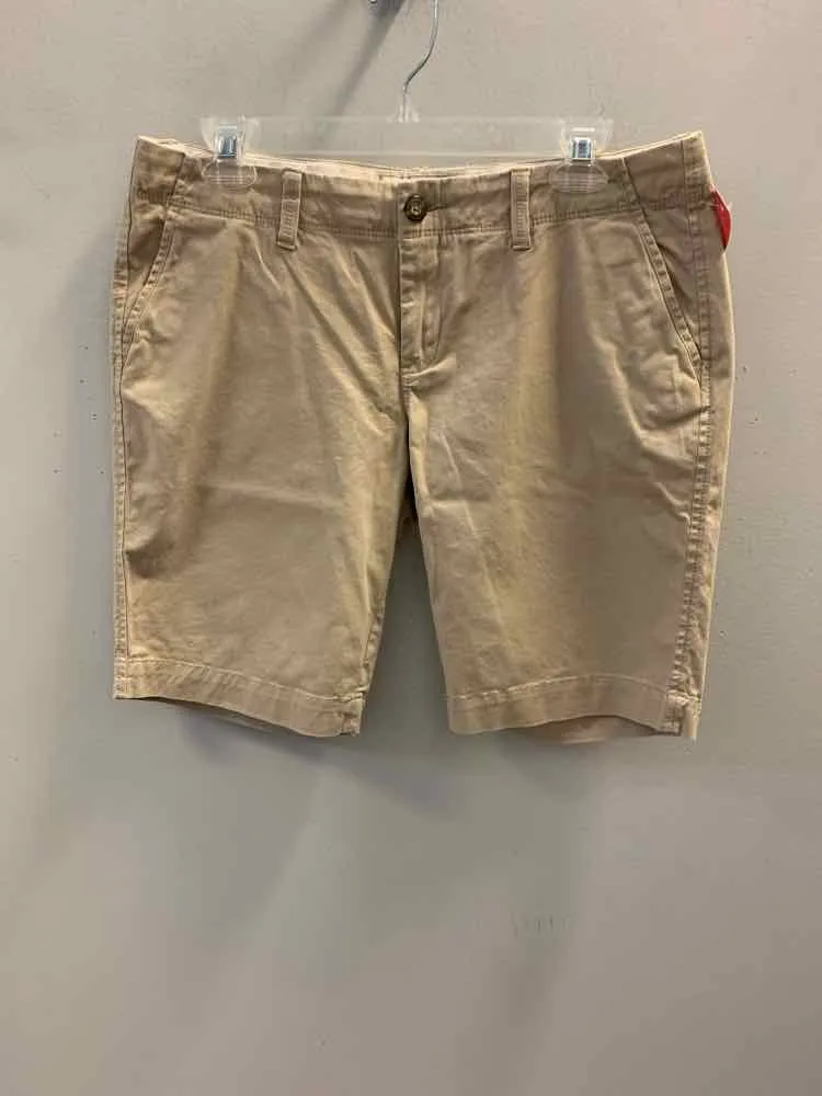 Size 8 OLD NAVY BOTTOMS Tan BERMUDA Shorts